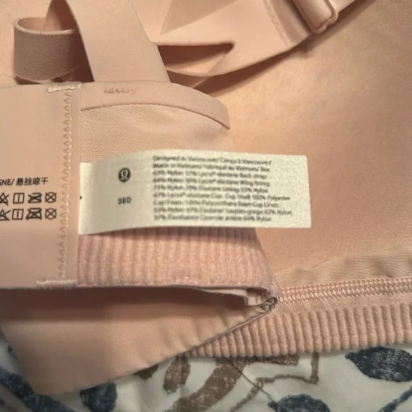 Lulu Seamless Pink Sports Bra - Picture 5 of 6